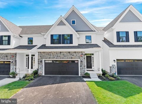 Townhouse in Newark DE 104 Leahy Drive Dr.jpg