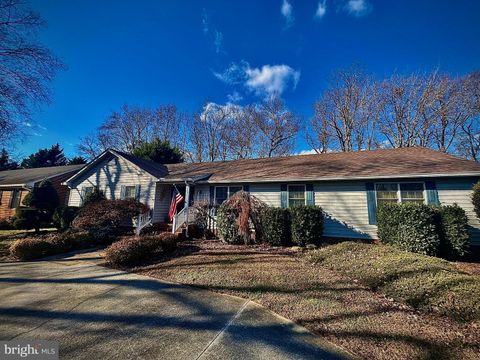 Single Family Residence in Tappahannock VA 1234 Old Creek Lake DRIVE 3.jpg