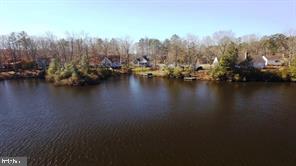 Single Family Residence in Tappahannock VA 1234 Old Creek Lake DRIVE 23.jpg