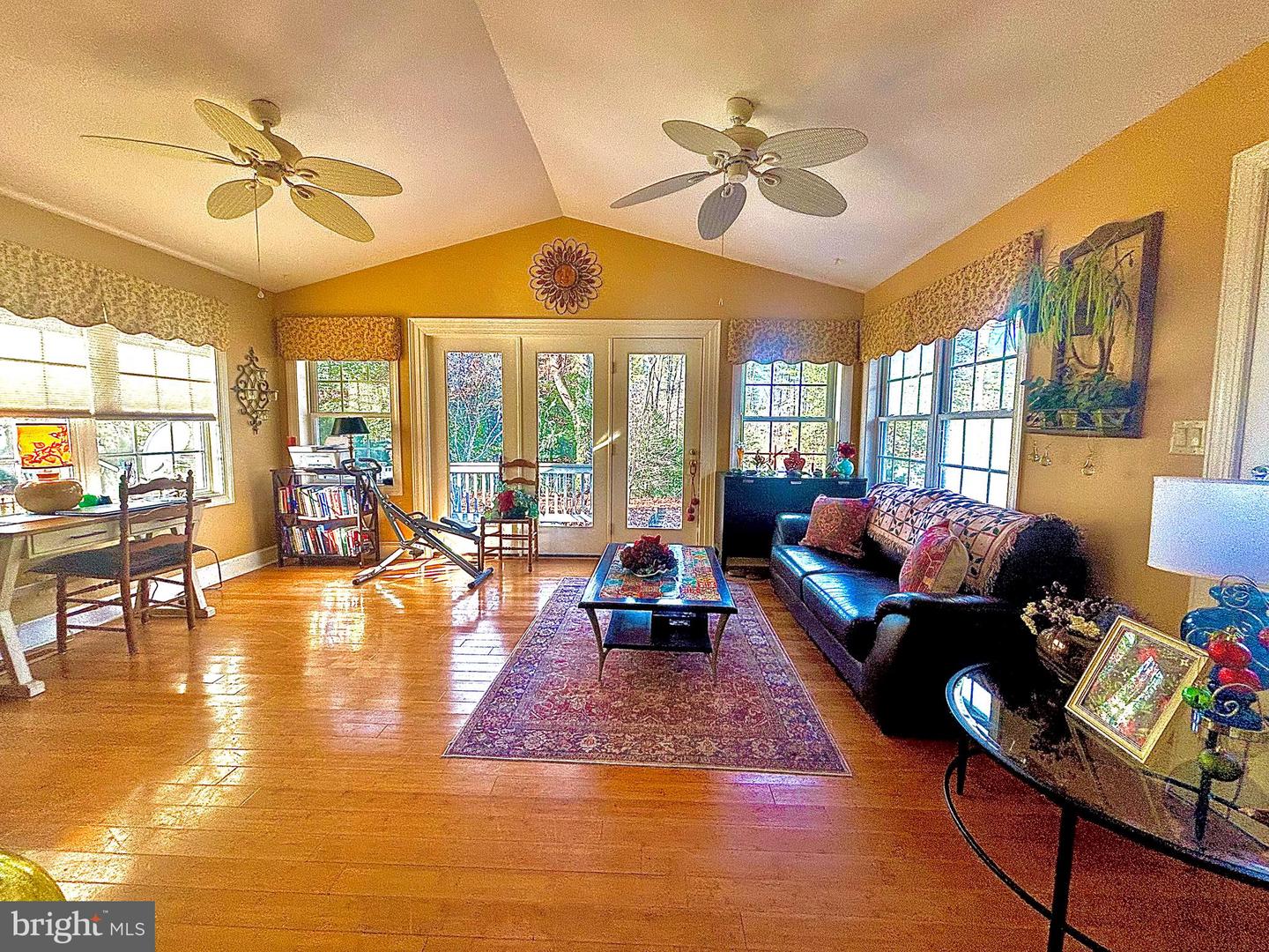Single Family Residence in Tappahannock VA 1234 Old Creek Lake DRIVE 20.jpg