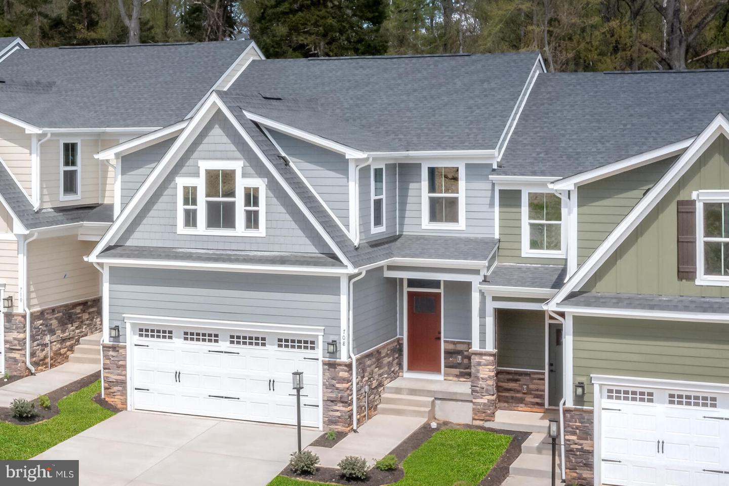 696 Jack Nicklaus Cir, York, PA 17403