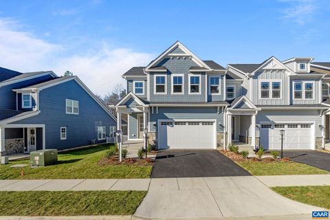 Townhouse in Charlottesville VA 102 Laconia Ln Ct.jpg