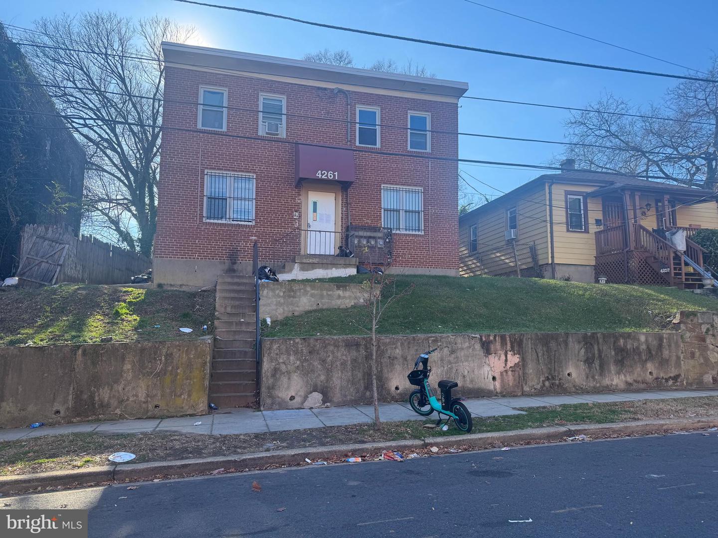 4261 Edson Pl, Washington, DC 20019