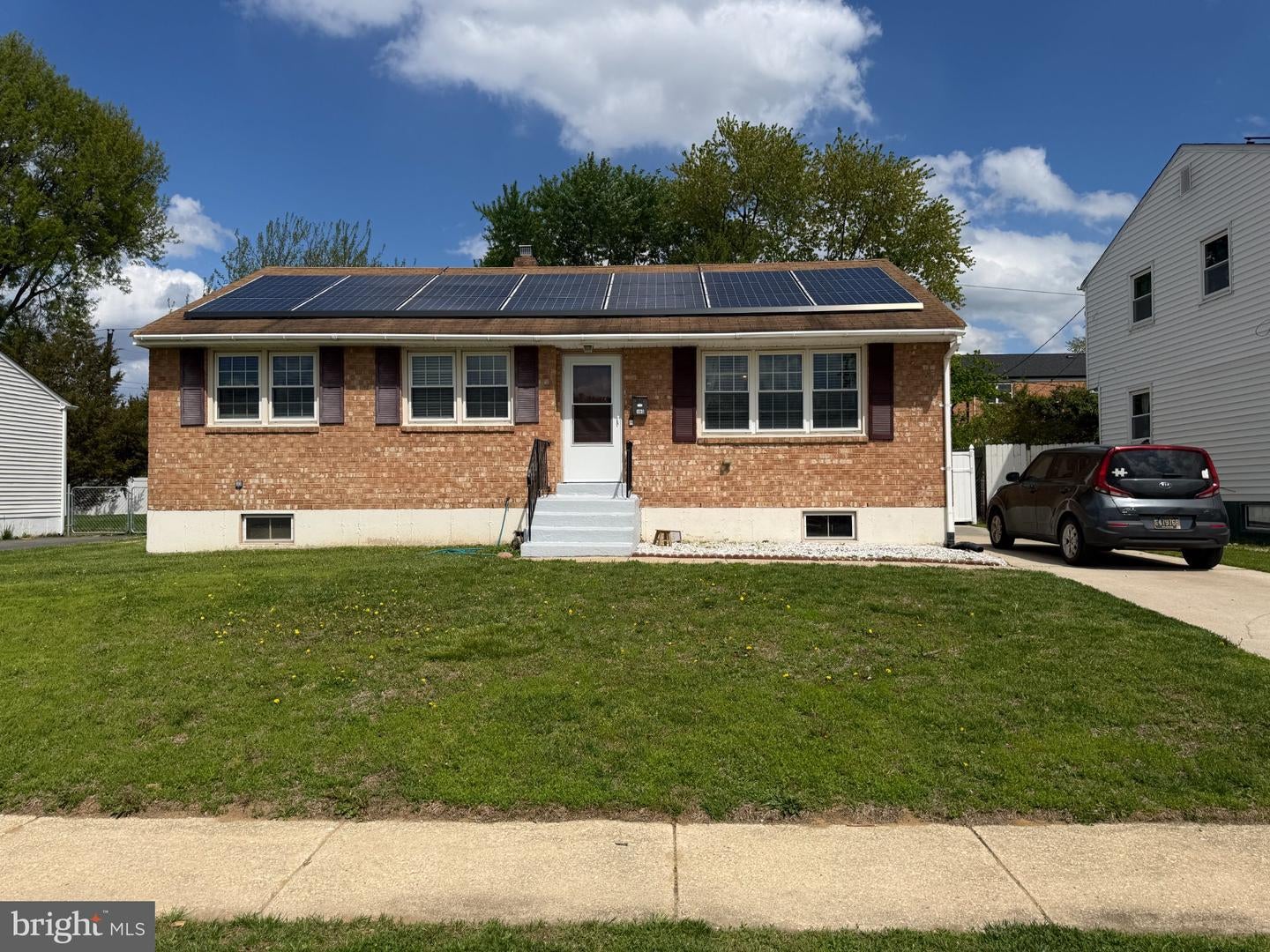 106 Lunenburg Dr, New Castle, DE 19720