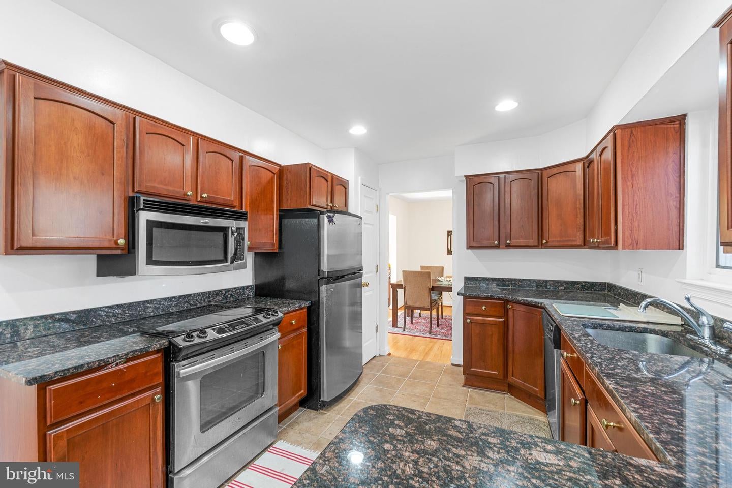 5517 Huntington Pkwy, Bethesda, MD 20814 photo