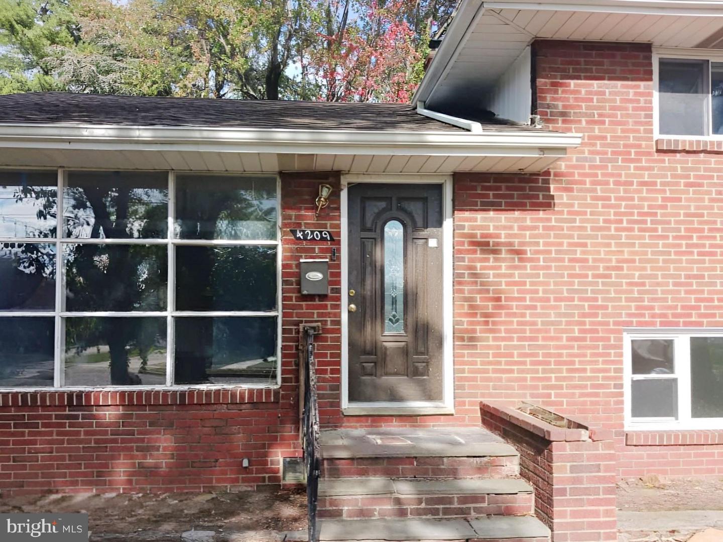 4209 Royal Ave, Pennsauken, NJ 08109 photo