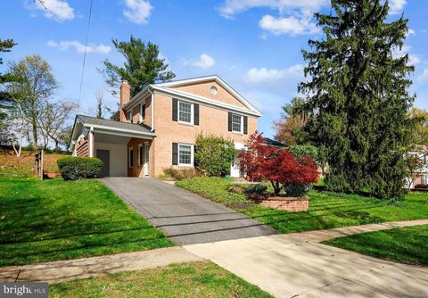 Single Family Residence in Potomac MD 2183 Stratton DRIVE.jpg