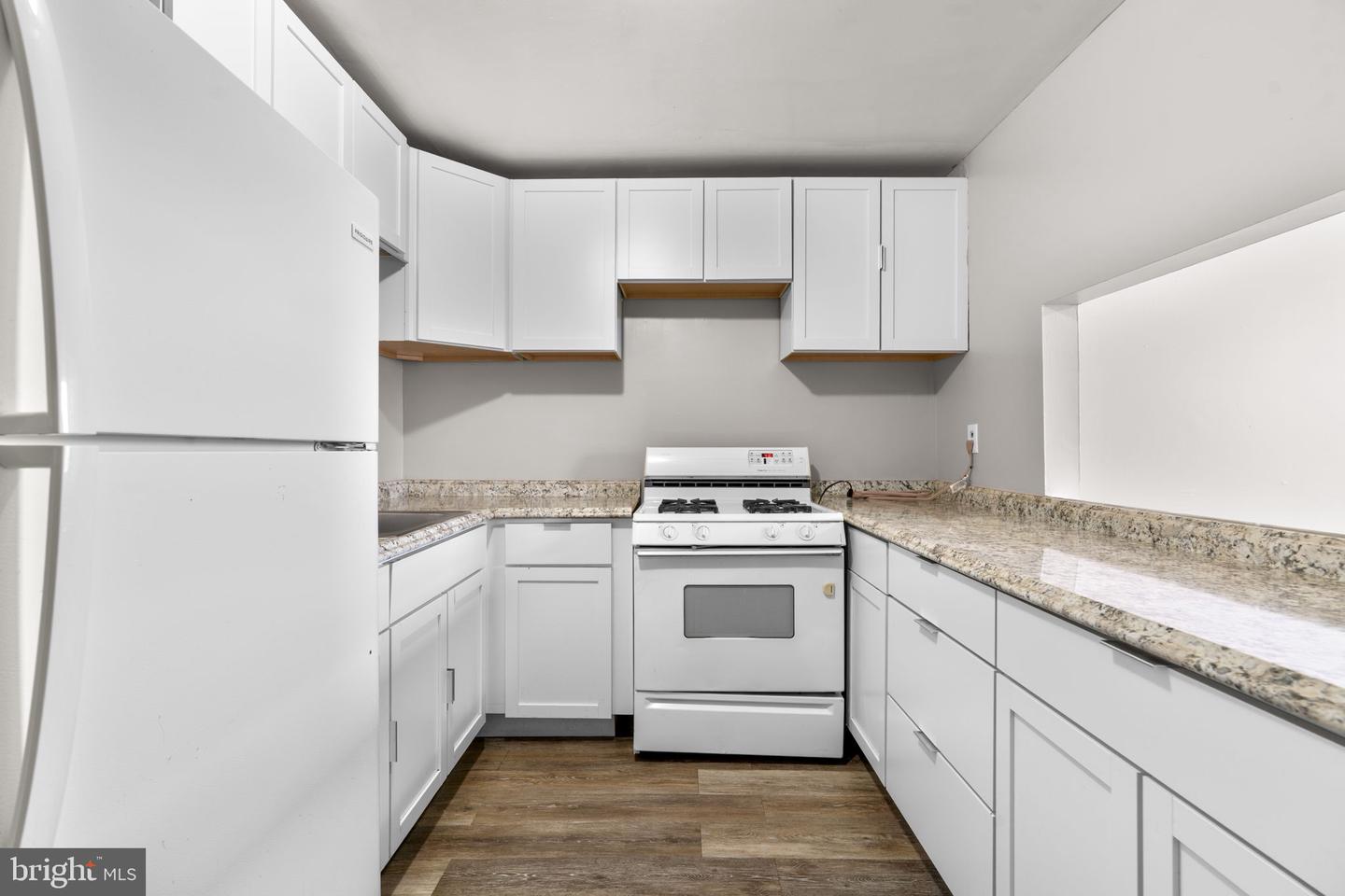 517 Mosher St, Baltimore, MD 21217 photo