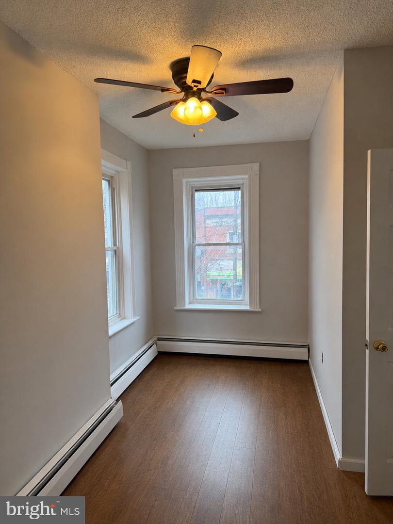 1081 S Clinton Ave, Trenton, NJ 08611 photo