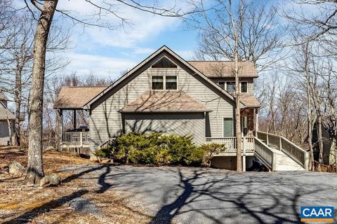 Single Family Residence in Wintergreen VA 21 North Forest Dr.jpg