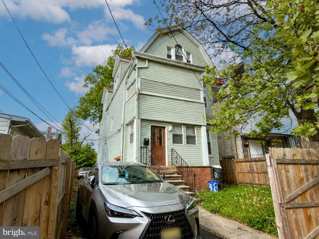 38 40 Eckert Ave, Newark, NJ 07112