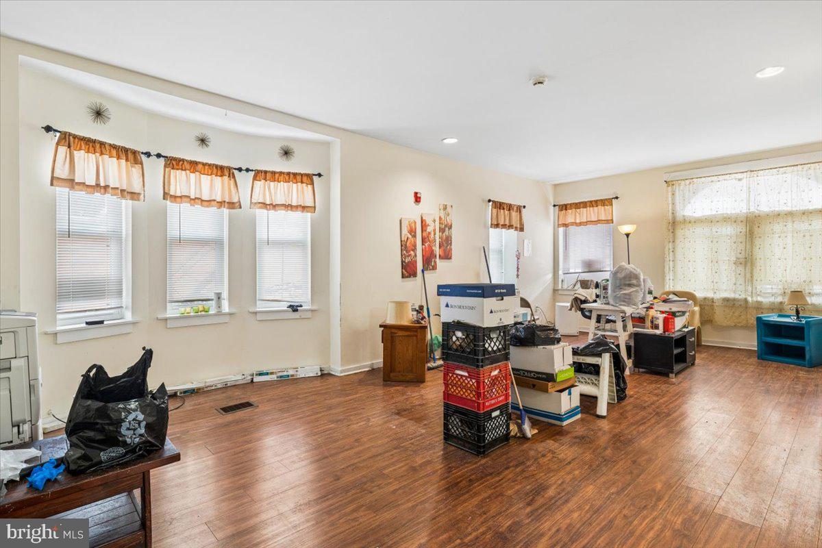 5205 7 Webster St, Philadelphia, PA 19143 photo