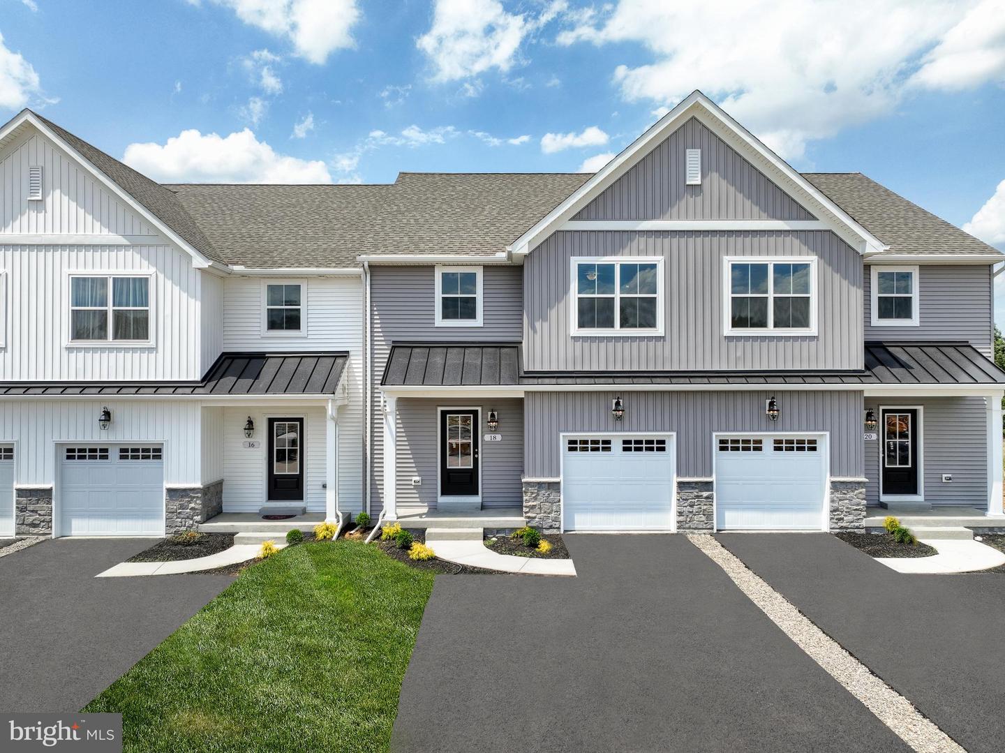 19 Tilghman Trl, Mechanicsburg, PA 17050