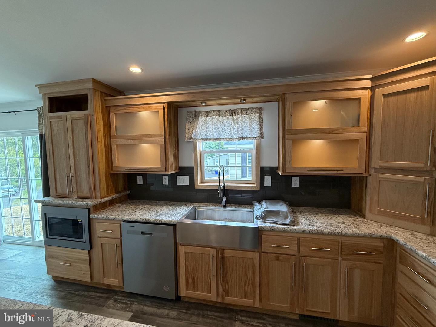 497 Roeder Ln, Sellersville, PA 19440 photo