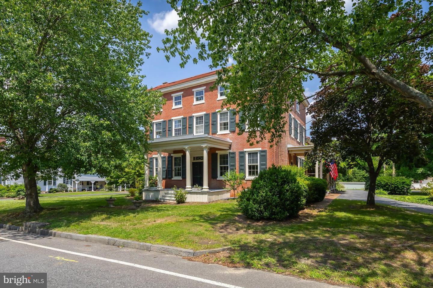 26 N Greenwich St, Alloway, NJ 08001 photo