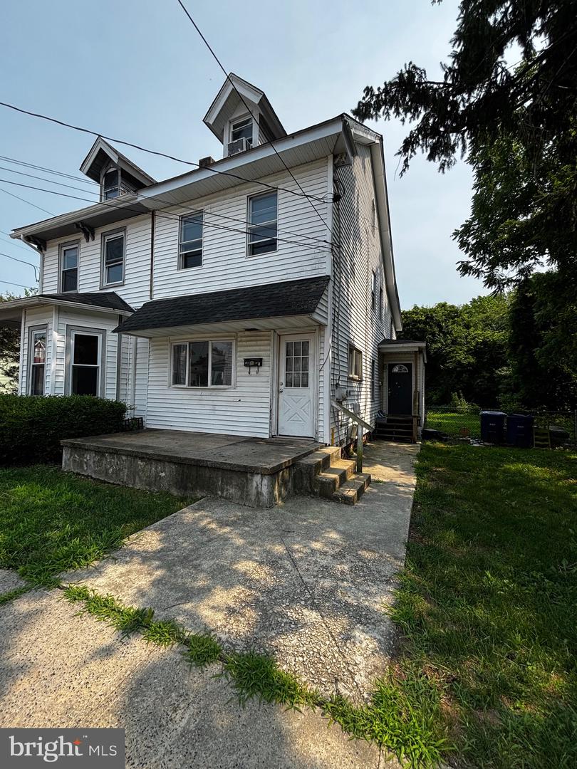 50 Monroe St, Mount Holly, NJ 08060