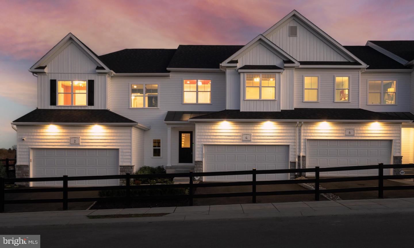 217 Capri Dr, Glenmoore, PA 19343
