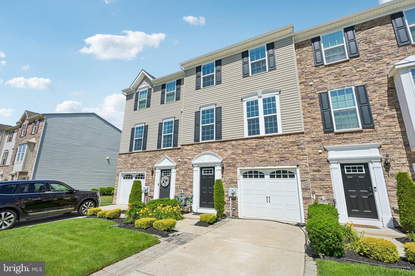179 Village Green Ln, Sicklerville, NJ 08081 photo