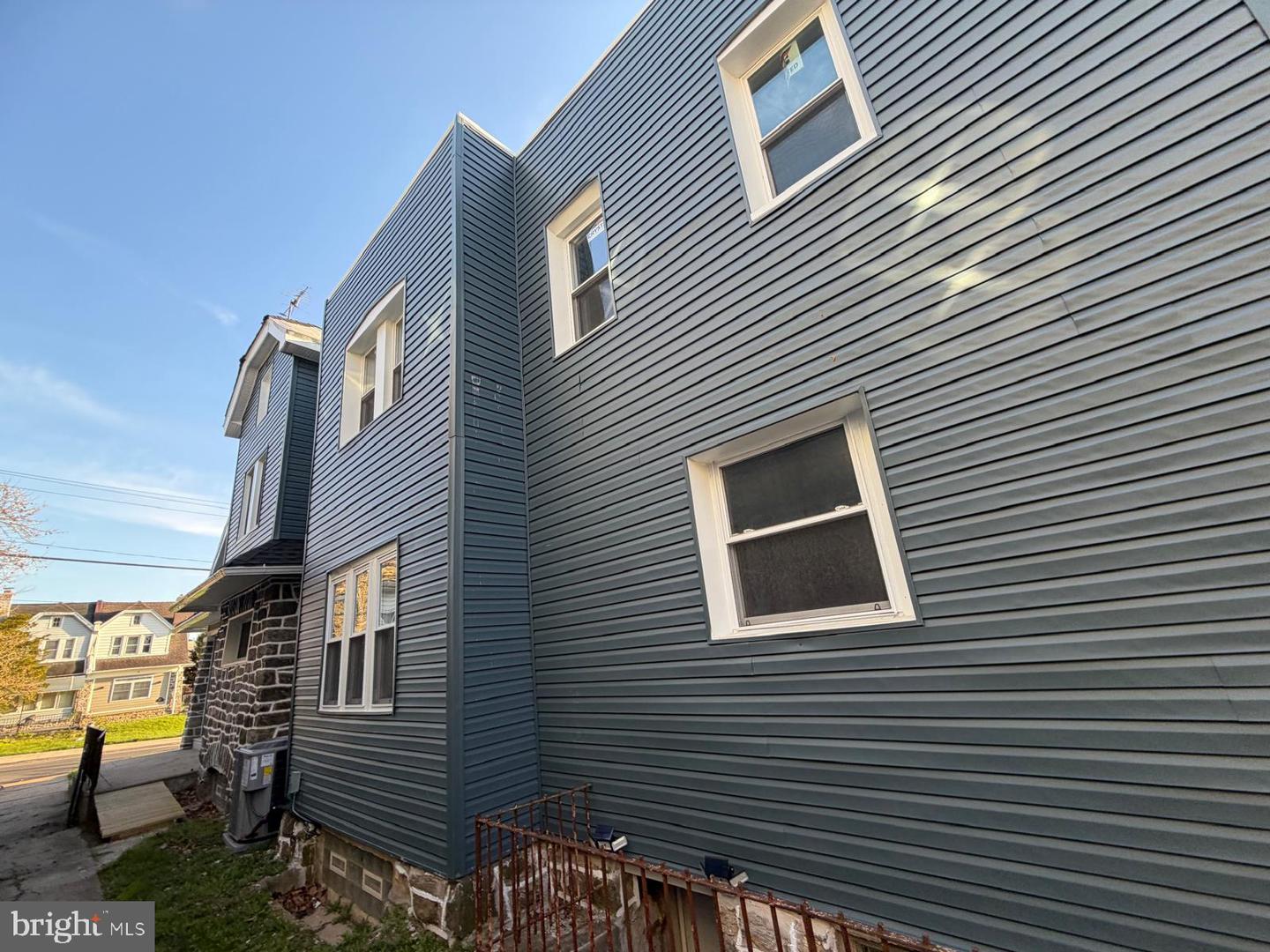 5413 Gainor Rd, Philadelphia, PA 19131 photo