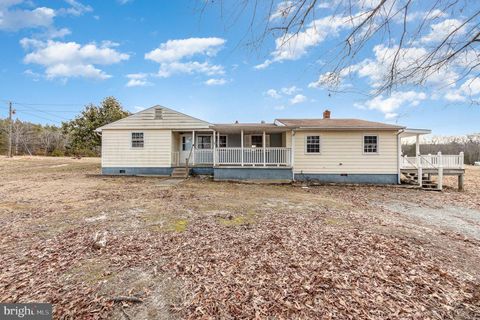 Single Family Residence in Ruther Glen VA 22045 Carters Gate ROAD.jpg