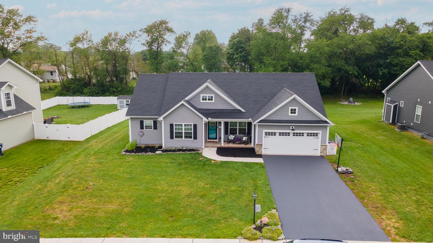 141 Oxford Blvd, New Oxford, PA 17350