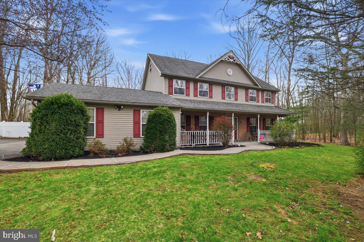 9 Hickory Dr, East Stroudsburg, PA 18301 photo