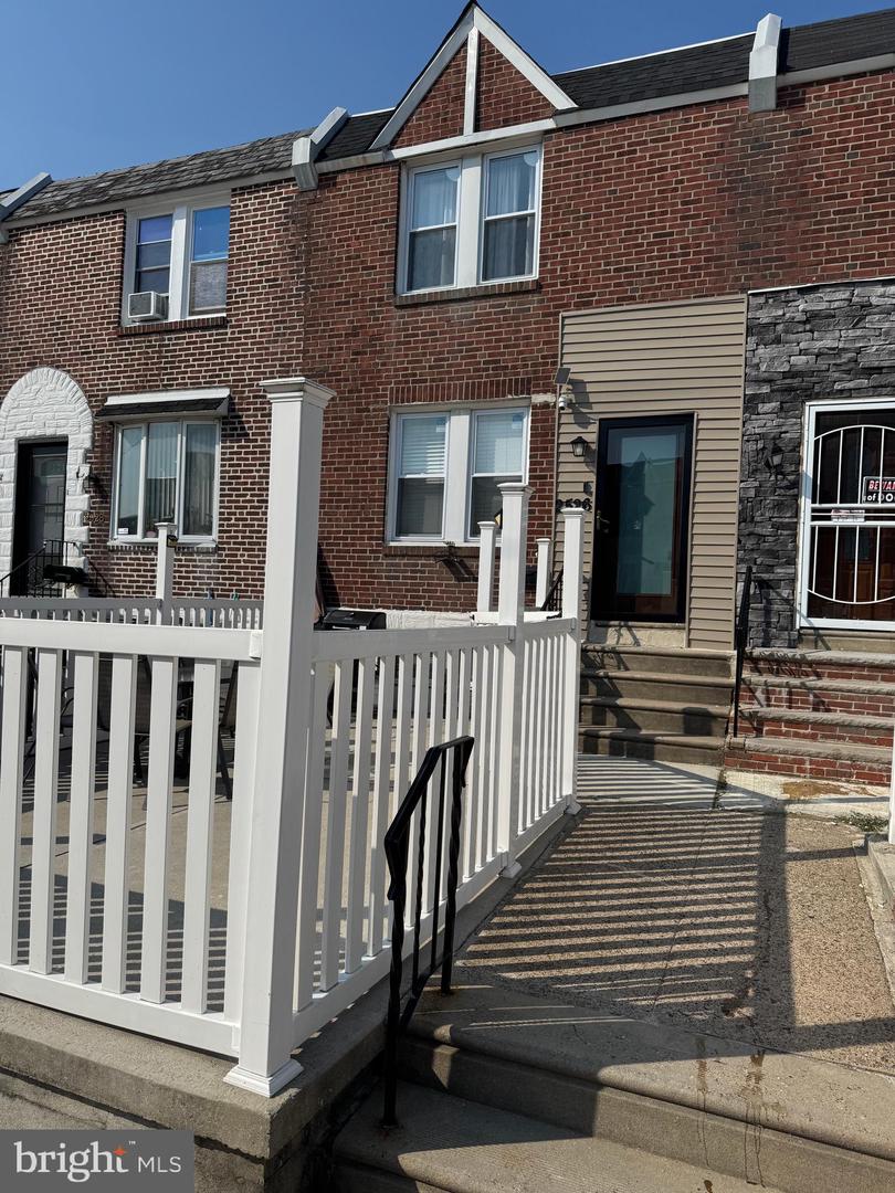 2526 Bellford St, Philadelphia, PA 19153
