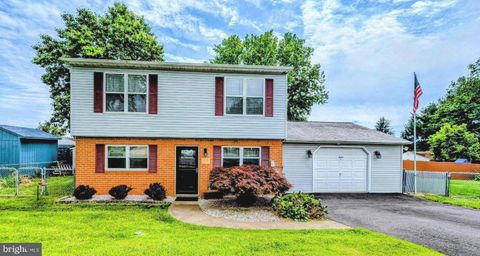 Single Family Residence in Newark DE 12 Rogers CIRCLE.jpg