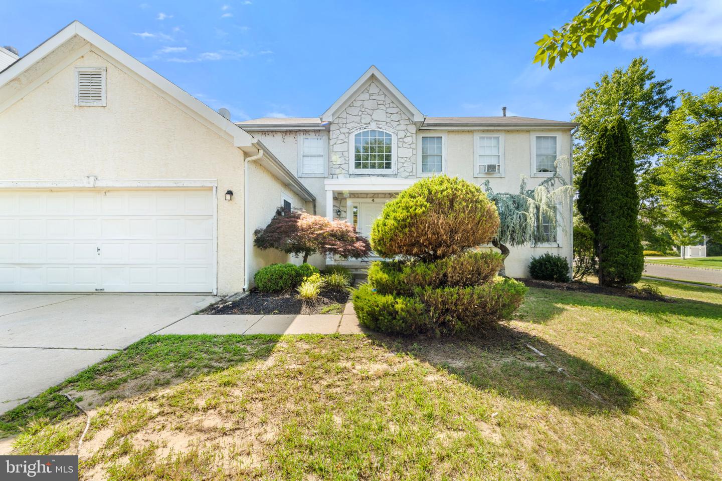 4 Flagstone Dr, Sicklerville, NJ 08081 photo