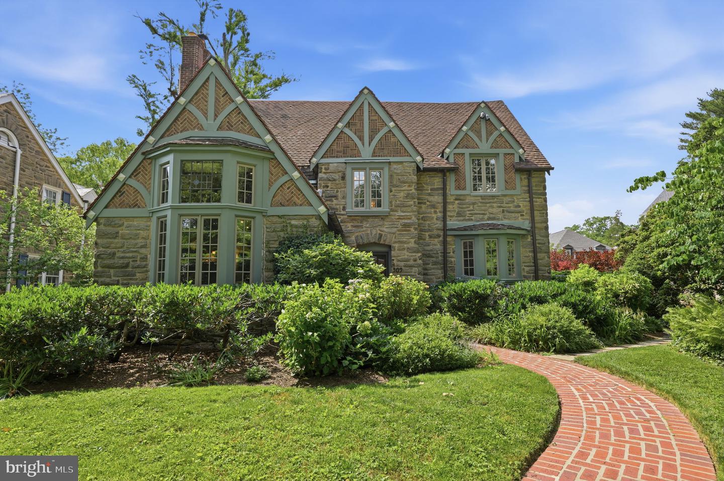 509 Roumfort Rd, Philadelphia, PA 19119