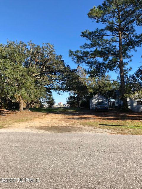  in Carolina Beach NC 1326 Saint Joseph Street.jpg