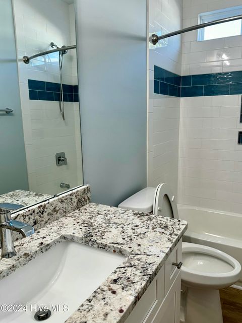 Townhouse in Carolina Beach NC 1614 Pinfish Lane #Unit 1 10.jpg