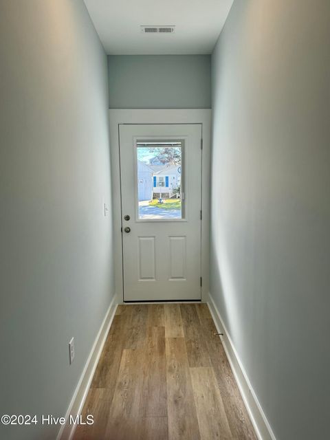 Townhouse in Carolina Beach NC 1614 Pinfish Lane #Unit 1 7.jpg