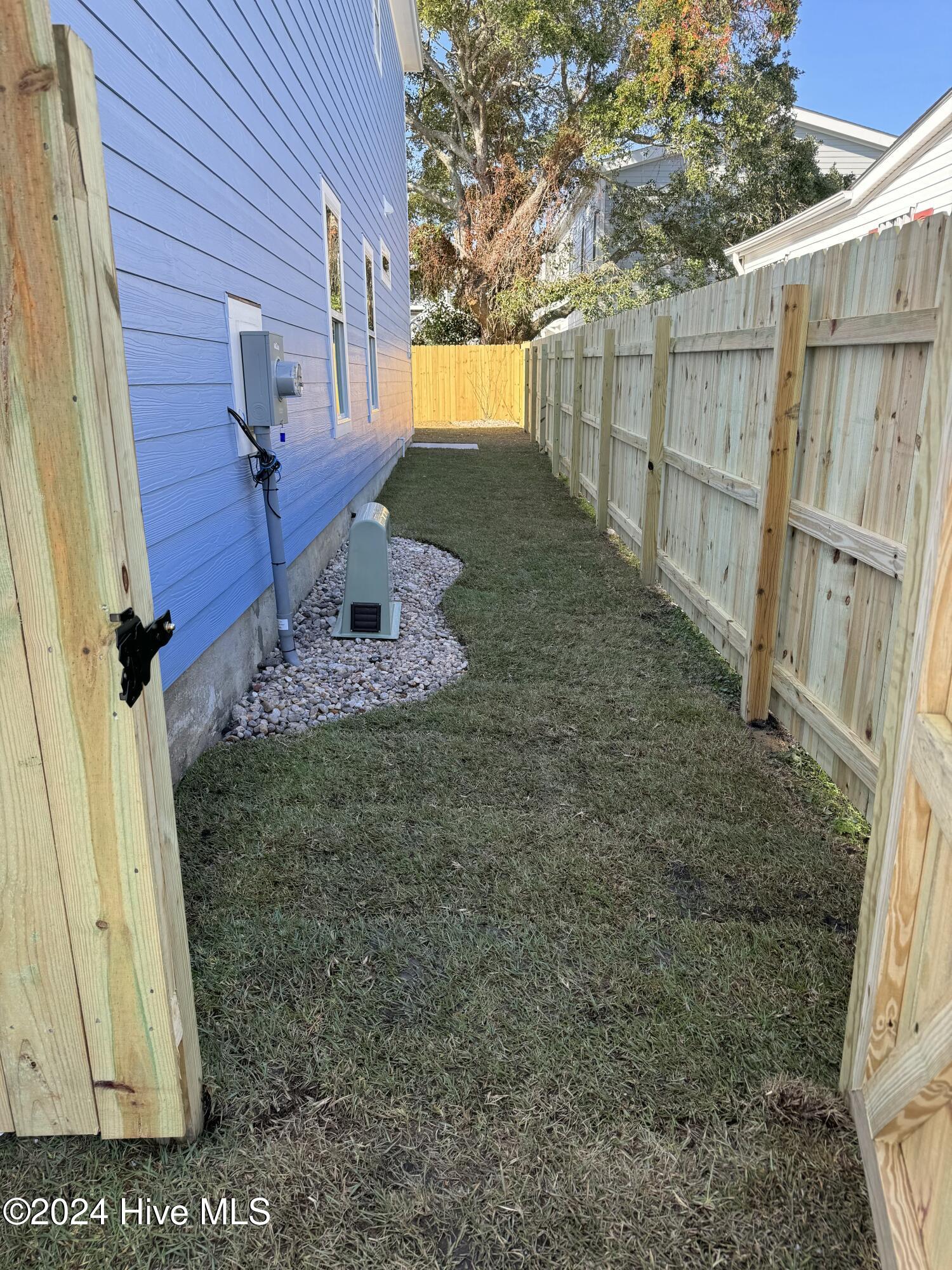 Townhouse in Carolina Beach NC 1614 Pinfish Lane #Unit 1 2.jpg