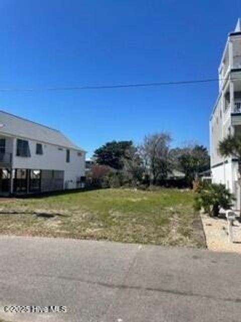  in Carolina Beach NC 1416 Snapper Lane.jpg