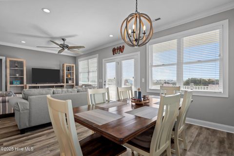 Single Family Residence in Holden Beach NC 130 Raleigh Street 32.jpg