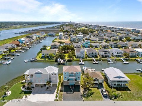 Single Family Residence in Holden Beach NC 130 Raleigh Street 18.jpg