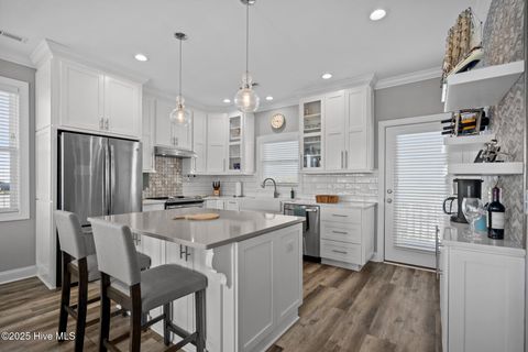 Single Family Residence in Holden Beach NC 130 Raleigh Street 33.jpg