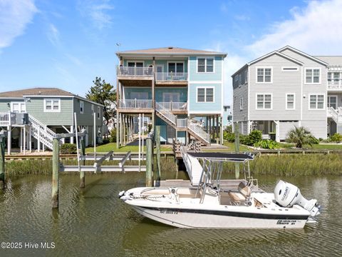 Single Family Residence in Holden Beach NC 130 Raleigh Street 7.jpg