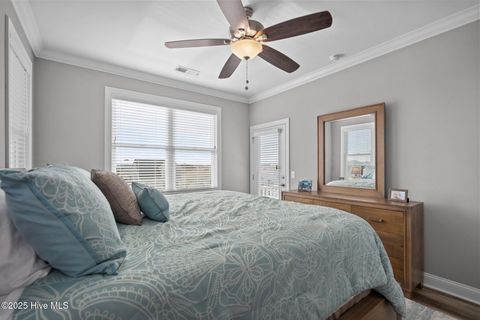 Single Family Residence in Holden Beach NC 130 Raleigh Street 23.jpg