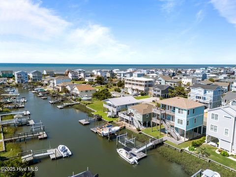 Single Family Residence in Holden Beach NC 130 Raleigh Street 11.jpg