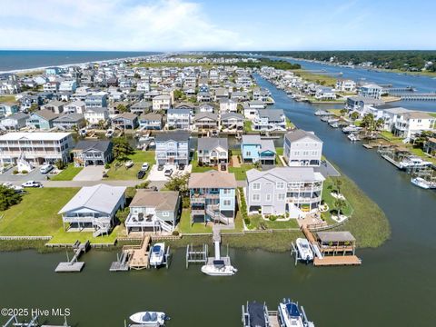 Single Family Residence in Holden Beach NC 130 Raleigh Street 15.jpg