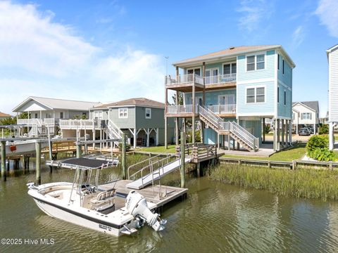 Single Family Residence in Holden Beach NC 130 Raleigh Street.jpg