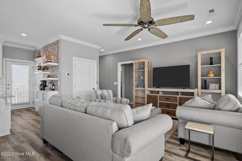 Single Family Residence in Holden Beach NC 130 Raleigh Street 29.jpg