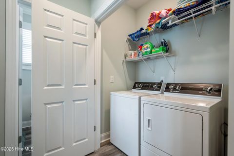Single Family Residence in Holden Beach NC 130 Raleigh Street 47.jpg