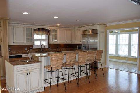 Single Family Residence in Holden Beach NC 188 Greensboro Street 17.jpg