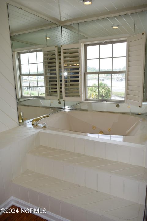 Single Family Residence in Holden Beach NC 188 Greensboro Street 27.jpg