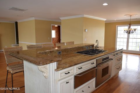 Single Family Residence in Holden Beach NC 188 Greensboro Street 11.jpg