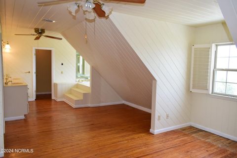 Single Family Residence in Holden Beach NC 188 Greensboro Street 24.jpg