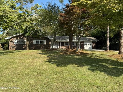 Single Family Residence in Wilmington NC 5010 College Acres Drive.jpg